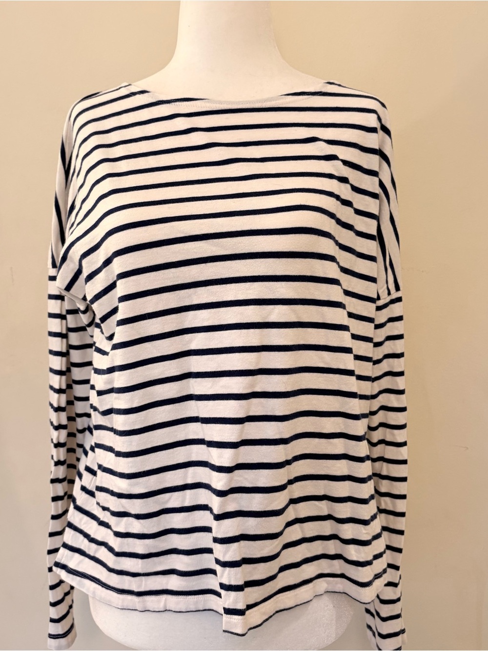 Old Navy White & Navy Striped Boatneck Long-Sleeve Drop Shoulder Top Sz M